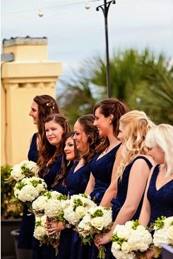 Bridesmaids-bouquets